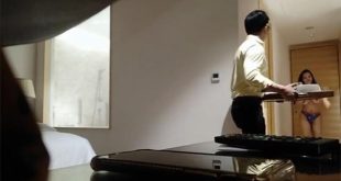 Horny Wife Watching Waiter Dare Cock Nude – Waiter Xxx Video